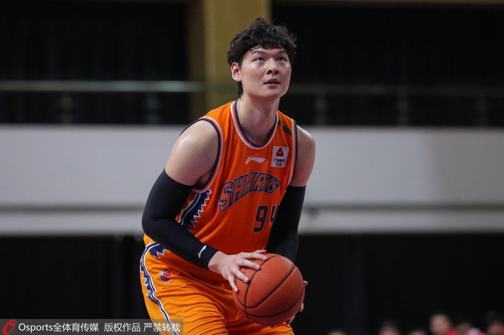 啊老板轻点灬又粗又长小说
