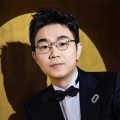 练歌房的小帅哥